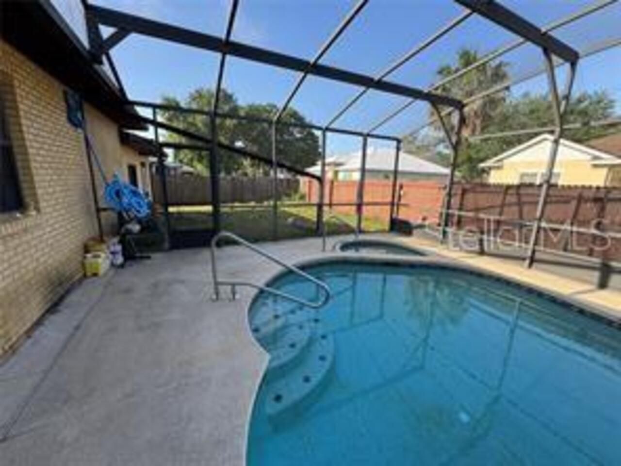 Listing Photo 6