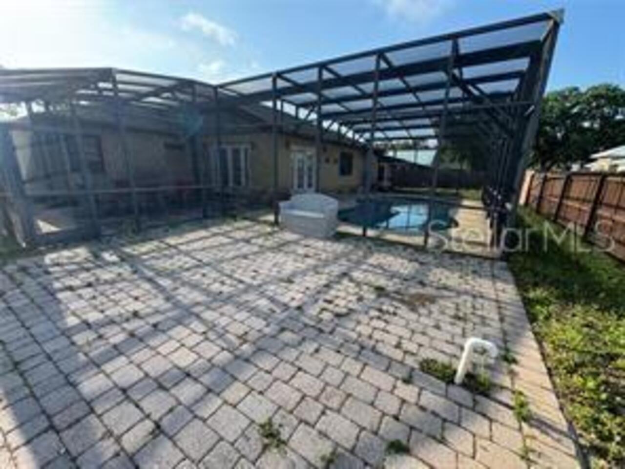 Listing Photo 9