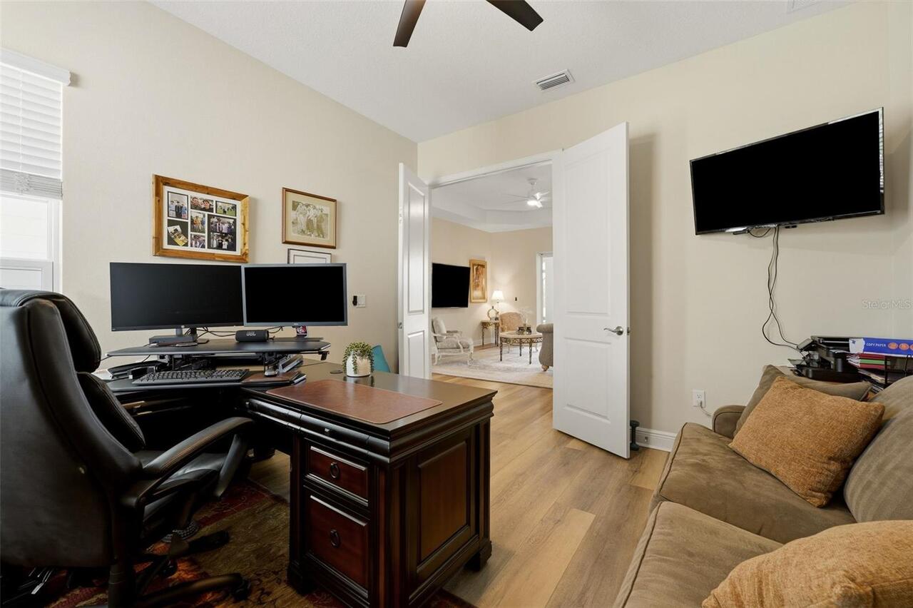Listing Photo 17