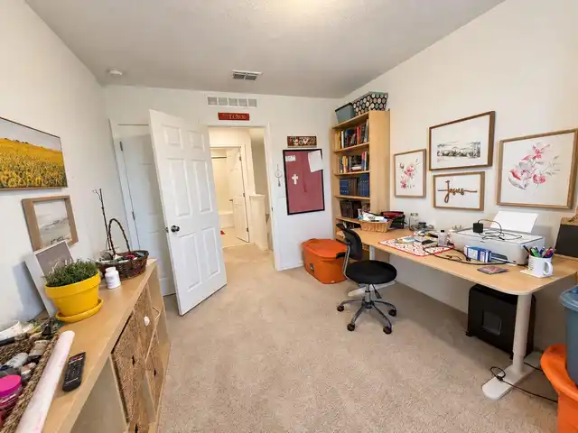 Listing Photo 14