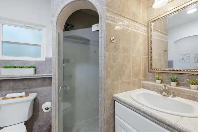 Listing Photo 25