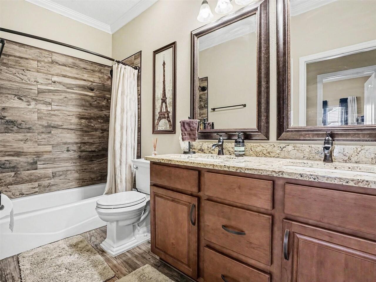 Listing Photo 17