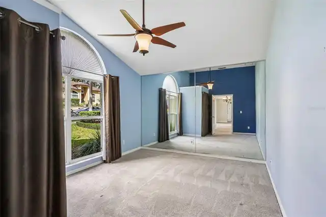 Listing Photo 14