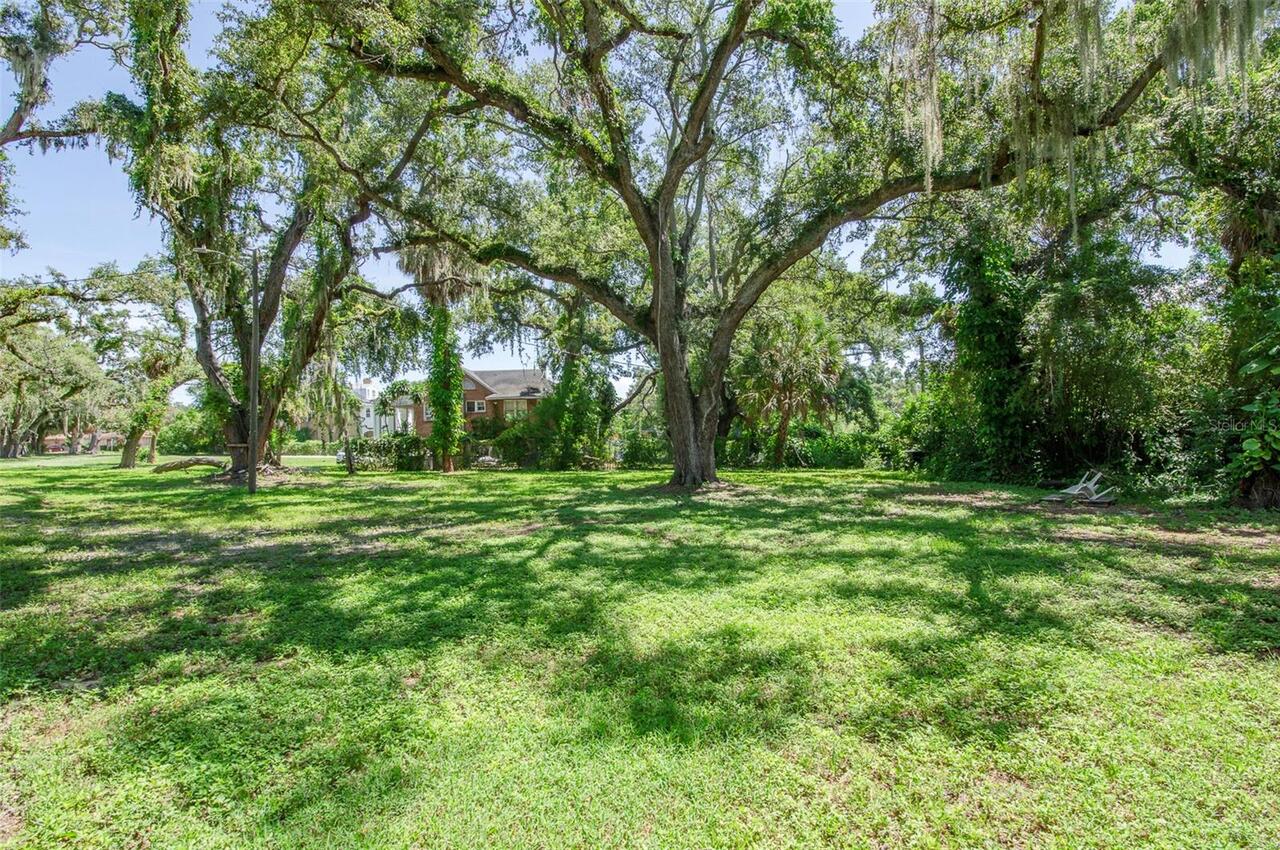 Listing Photo 11