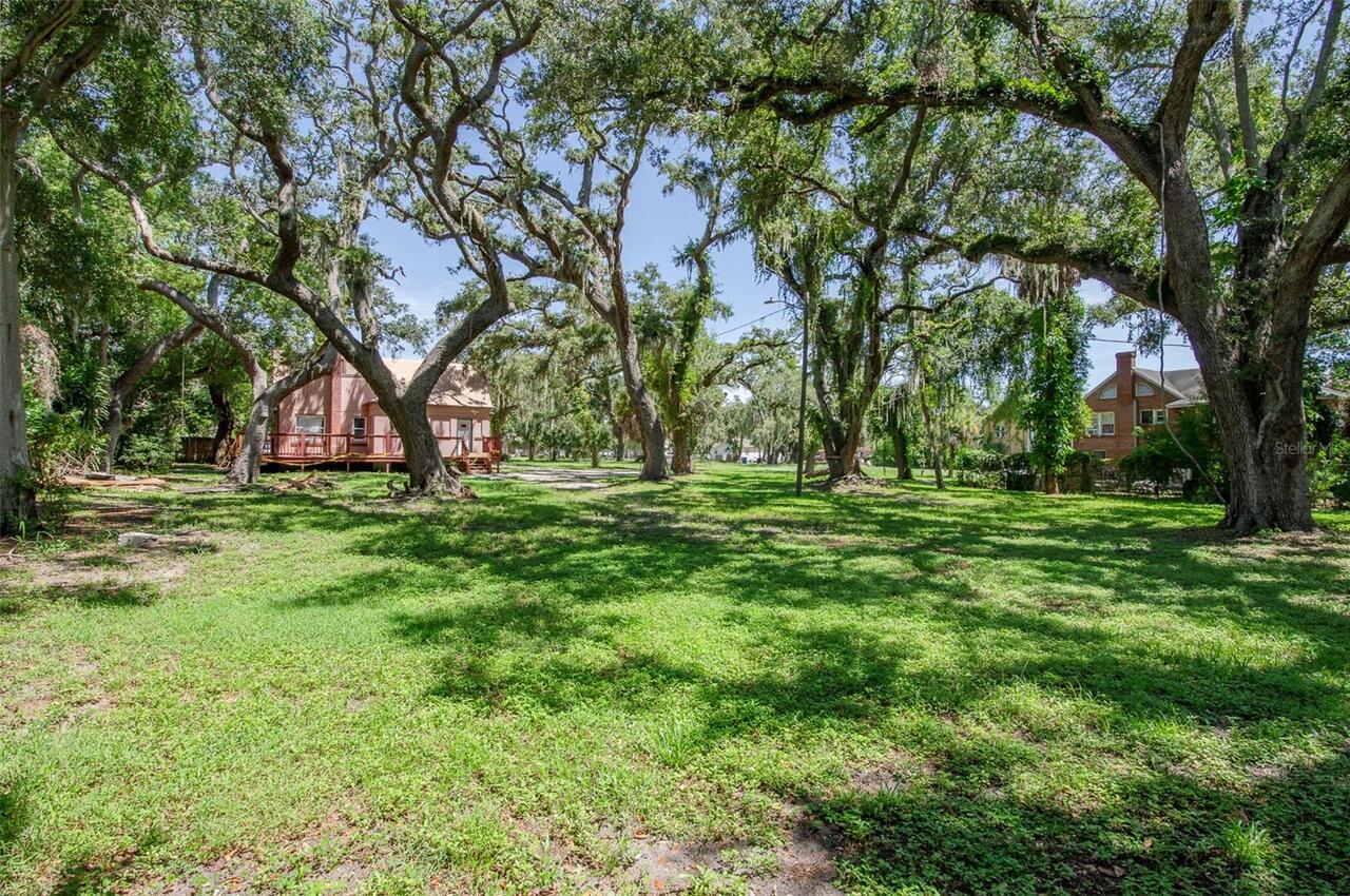 Listing Photo 12