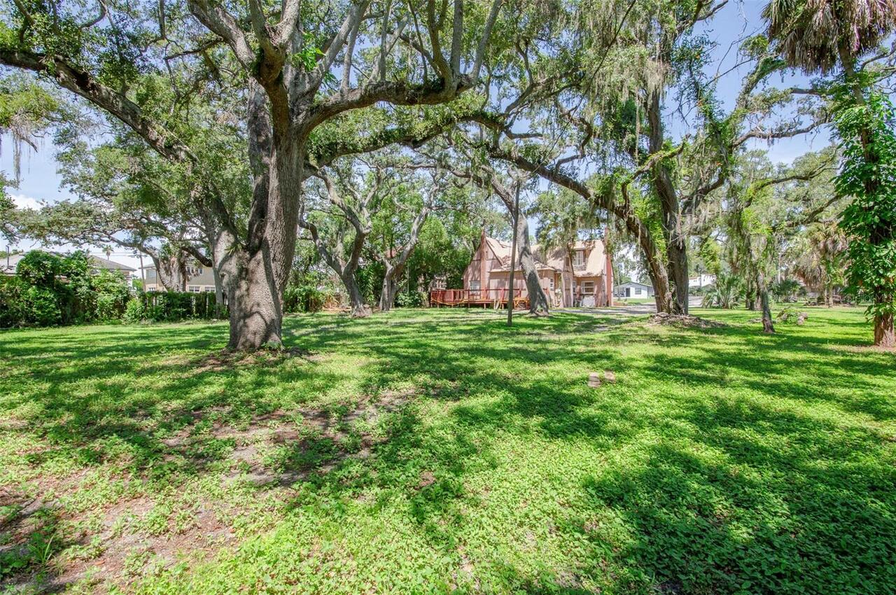 Listing Photo 14