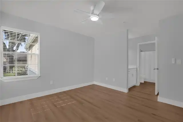 Listing Photo 23