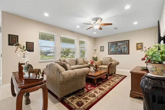 Listing Photo 25