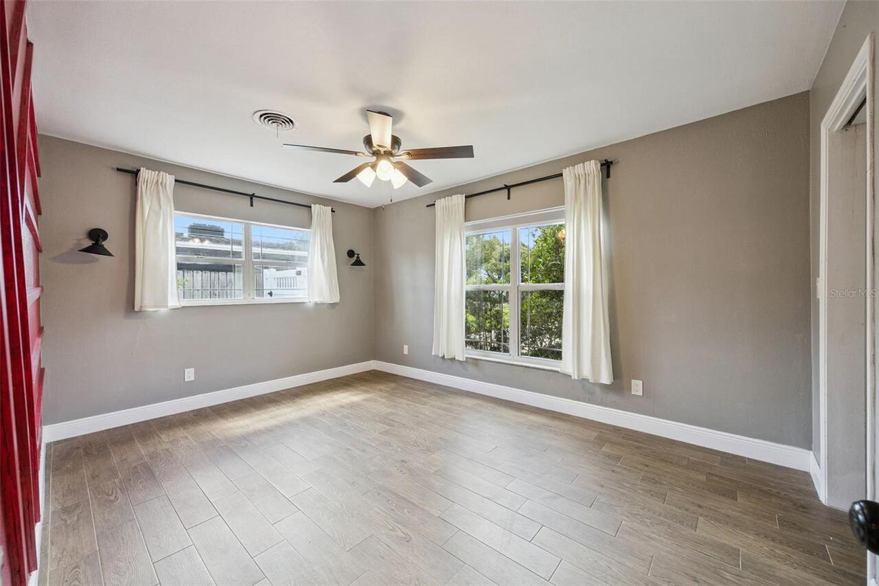 Listing Photo 32