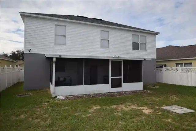 Listing Photo 8