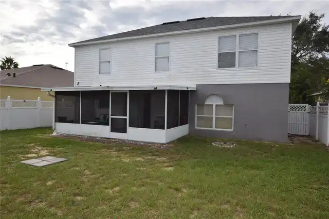 Listing Photo 10
