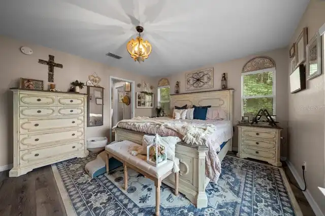 Listing Photo 16