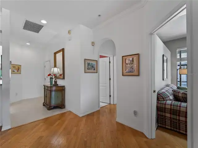 Listing Photo 14