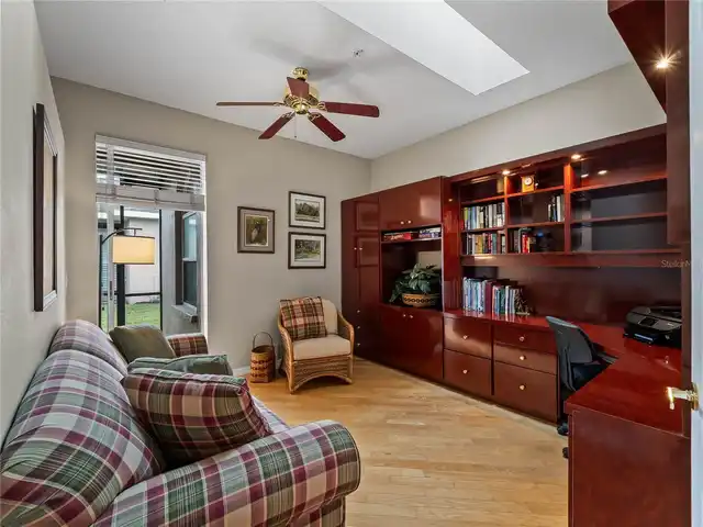 Listing Photo 15