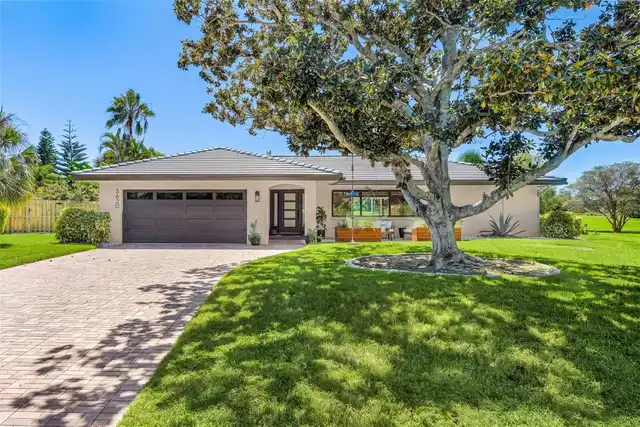 Sarasota Real Estate