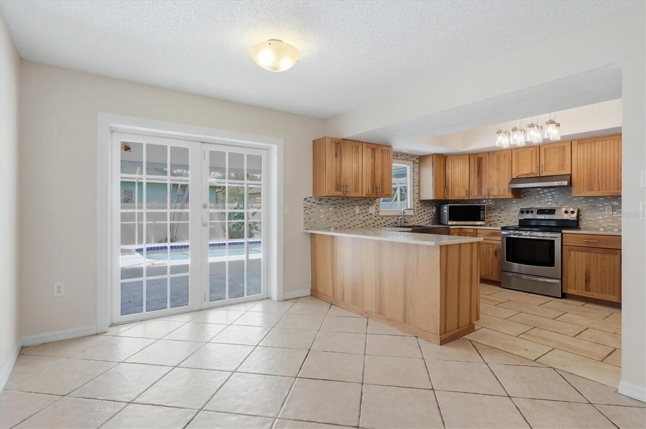 Listing Photo 16