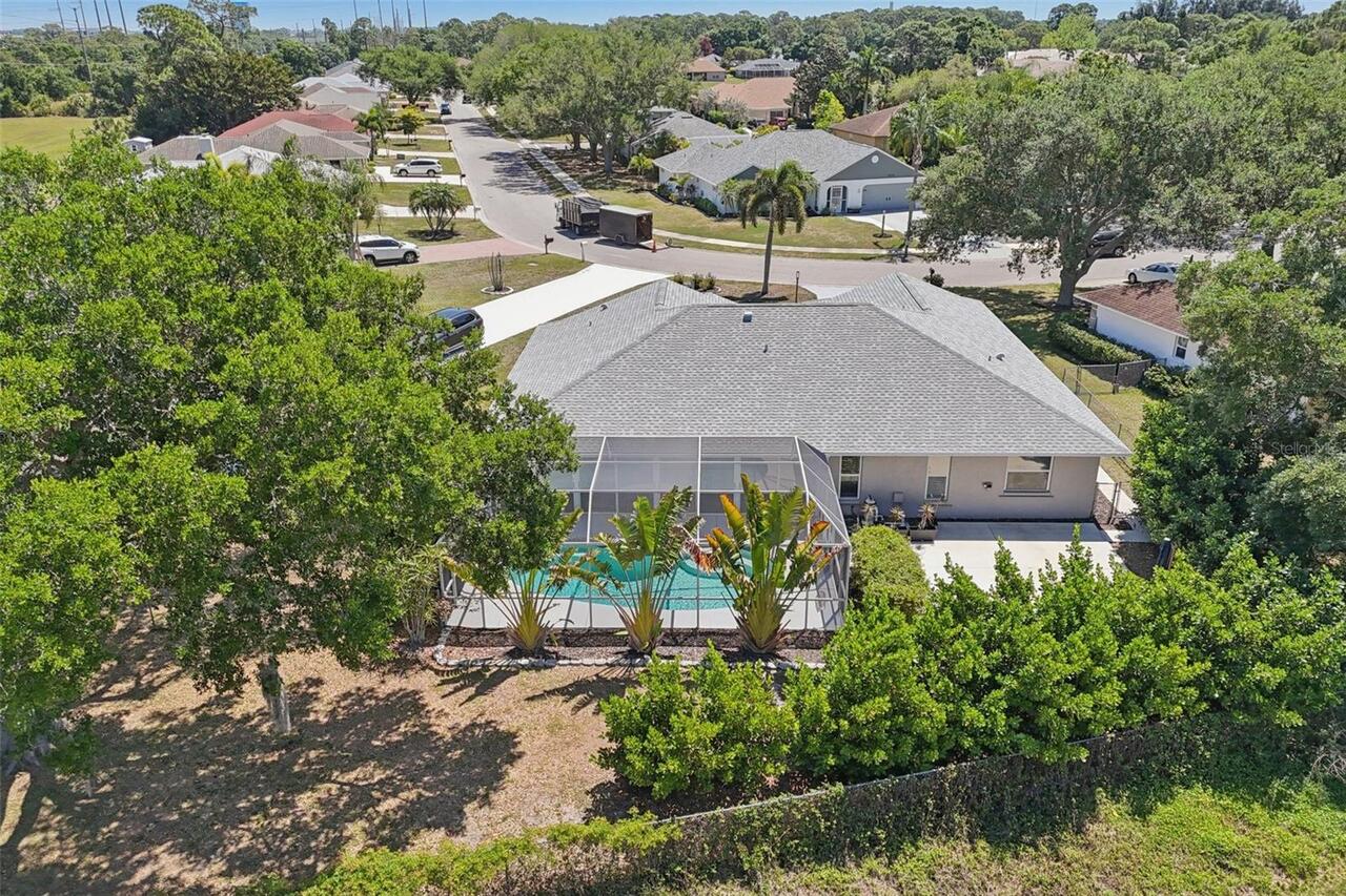 Listing Photo 32