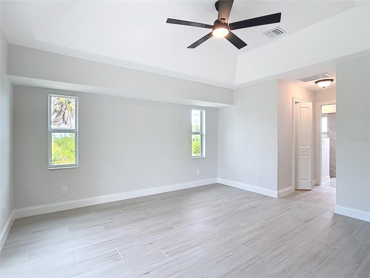 Listing Photo 24