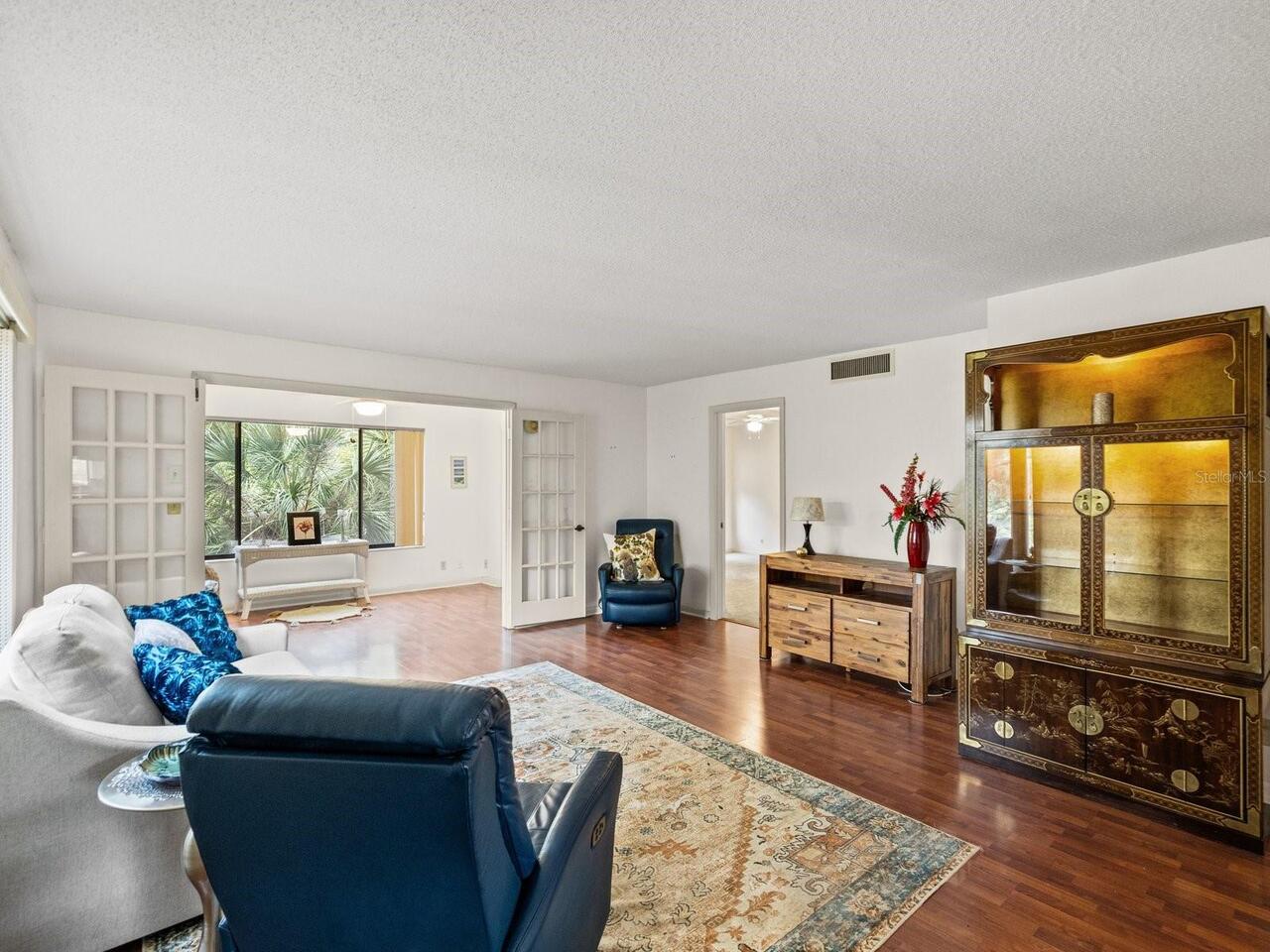 Listing Photo 7