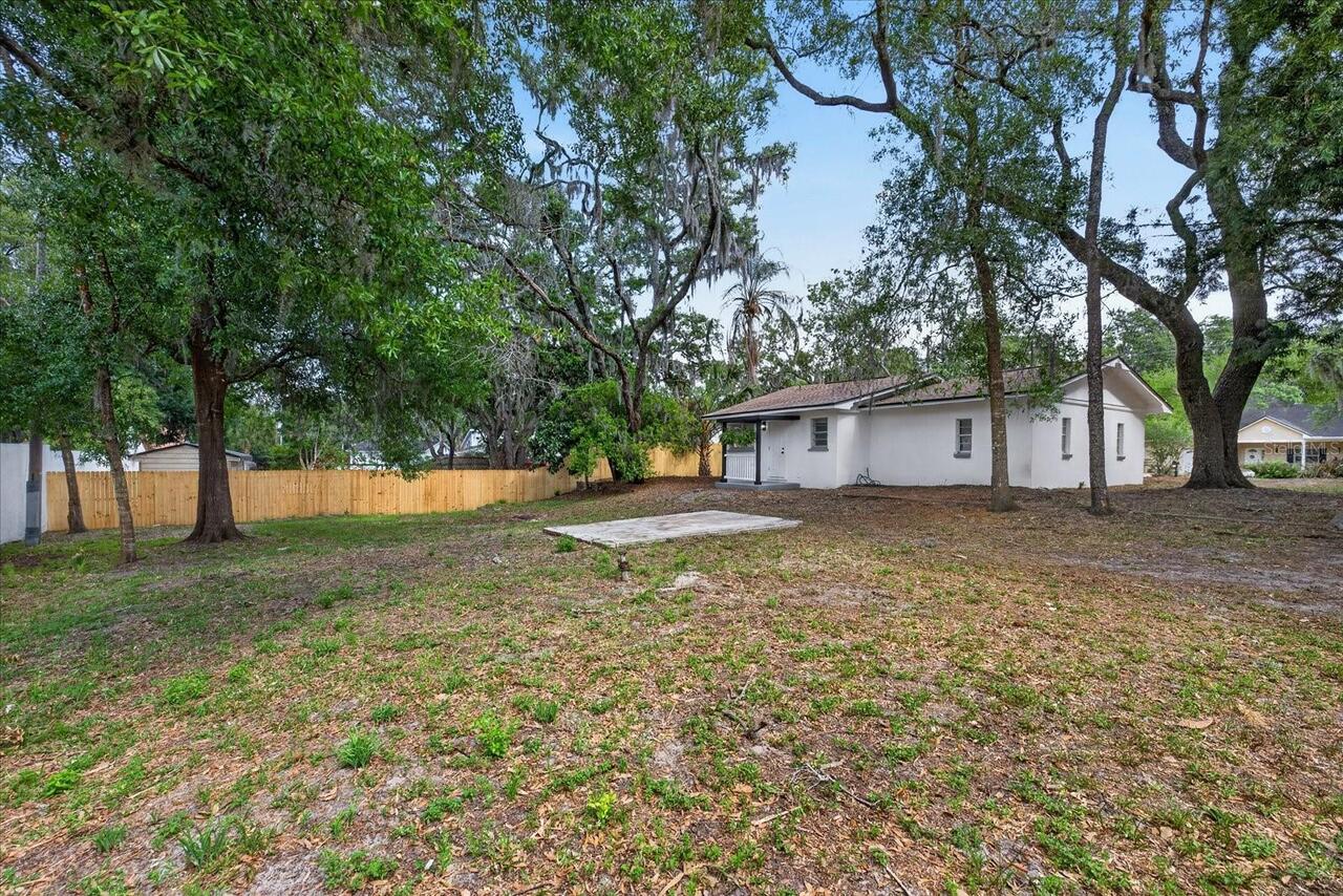 Listing Photo 8