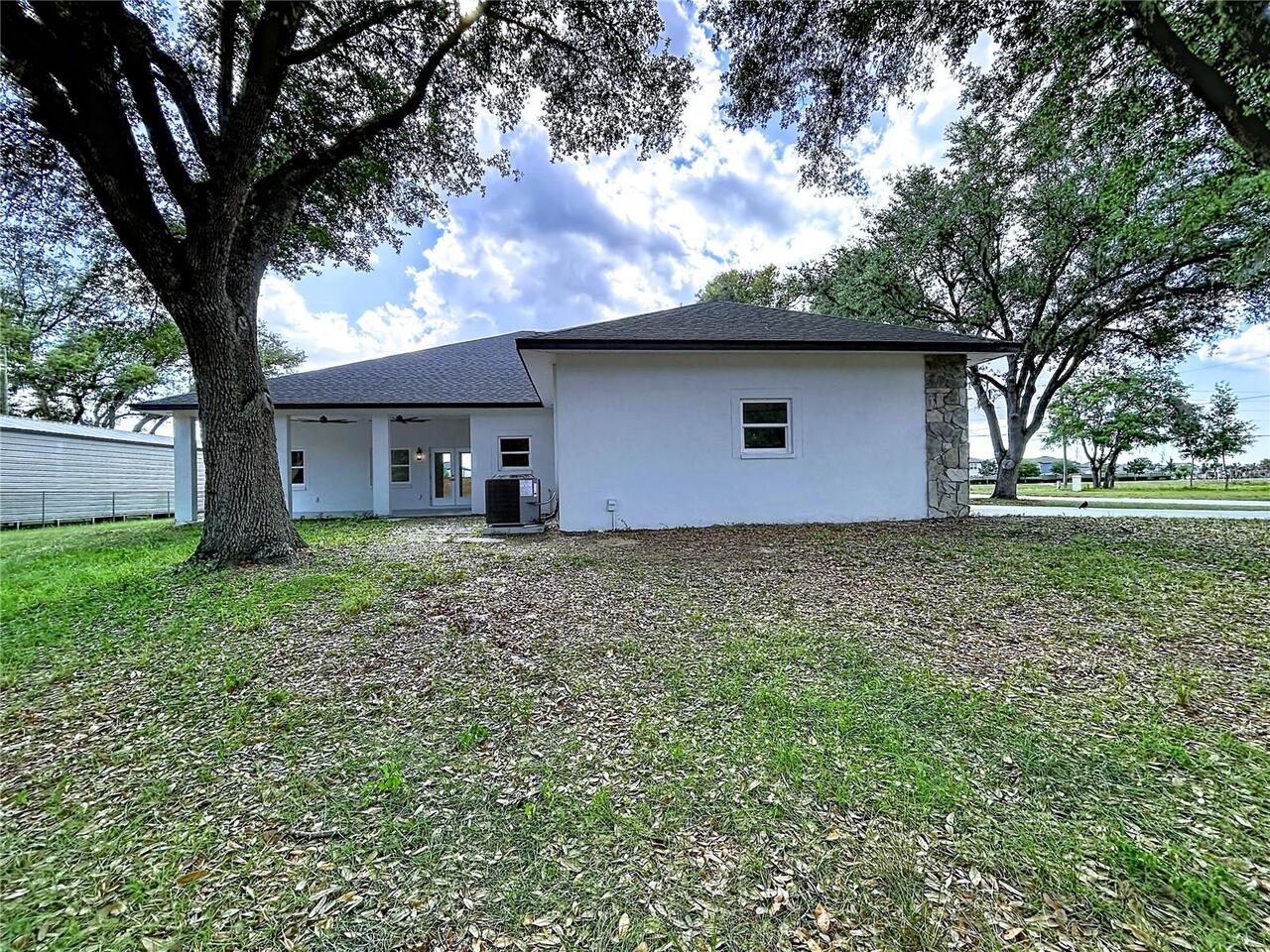 Listing Photo 10