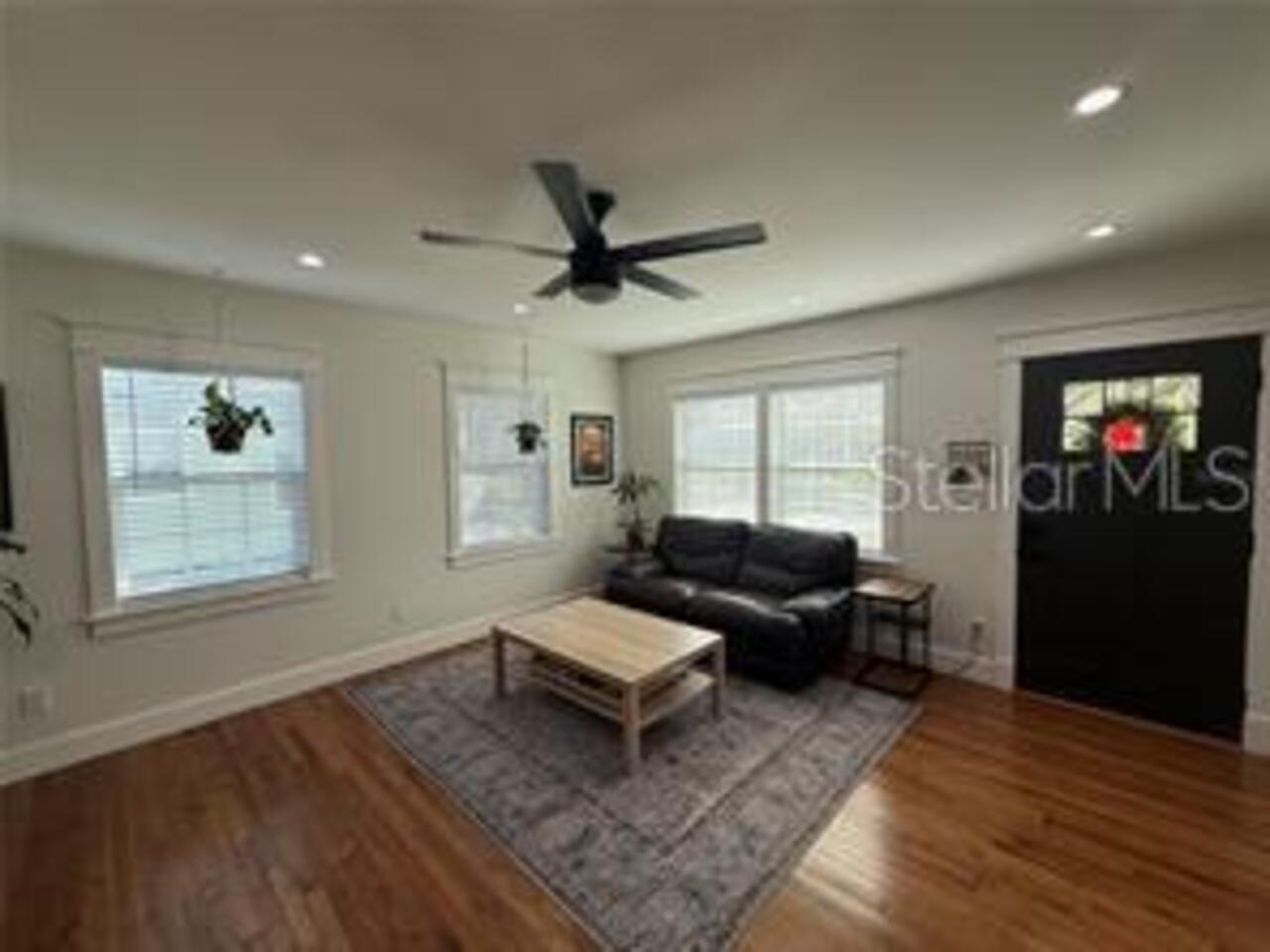Listing Photo 11