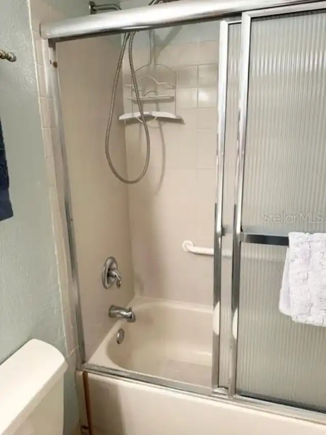 Listing Photo 8