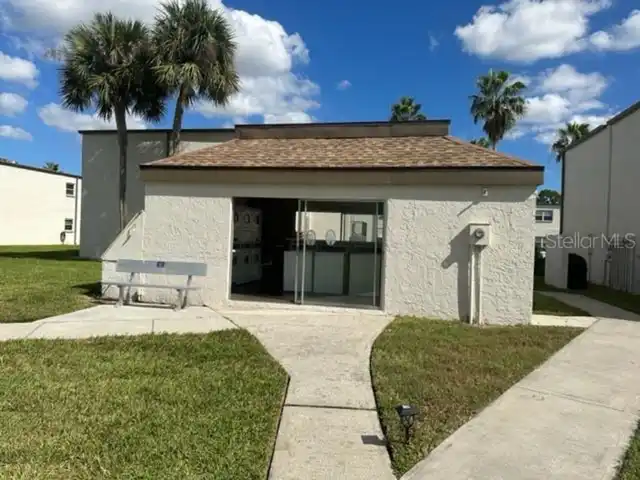 Listing Photo 11