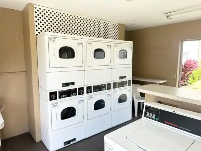 Listing Photo 12