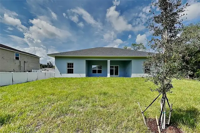 Listing Photo 12