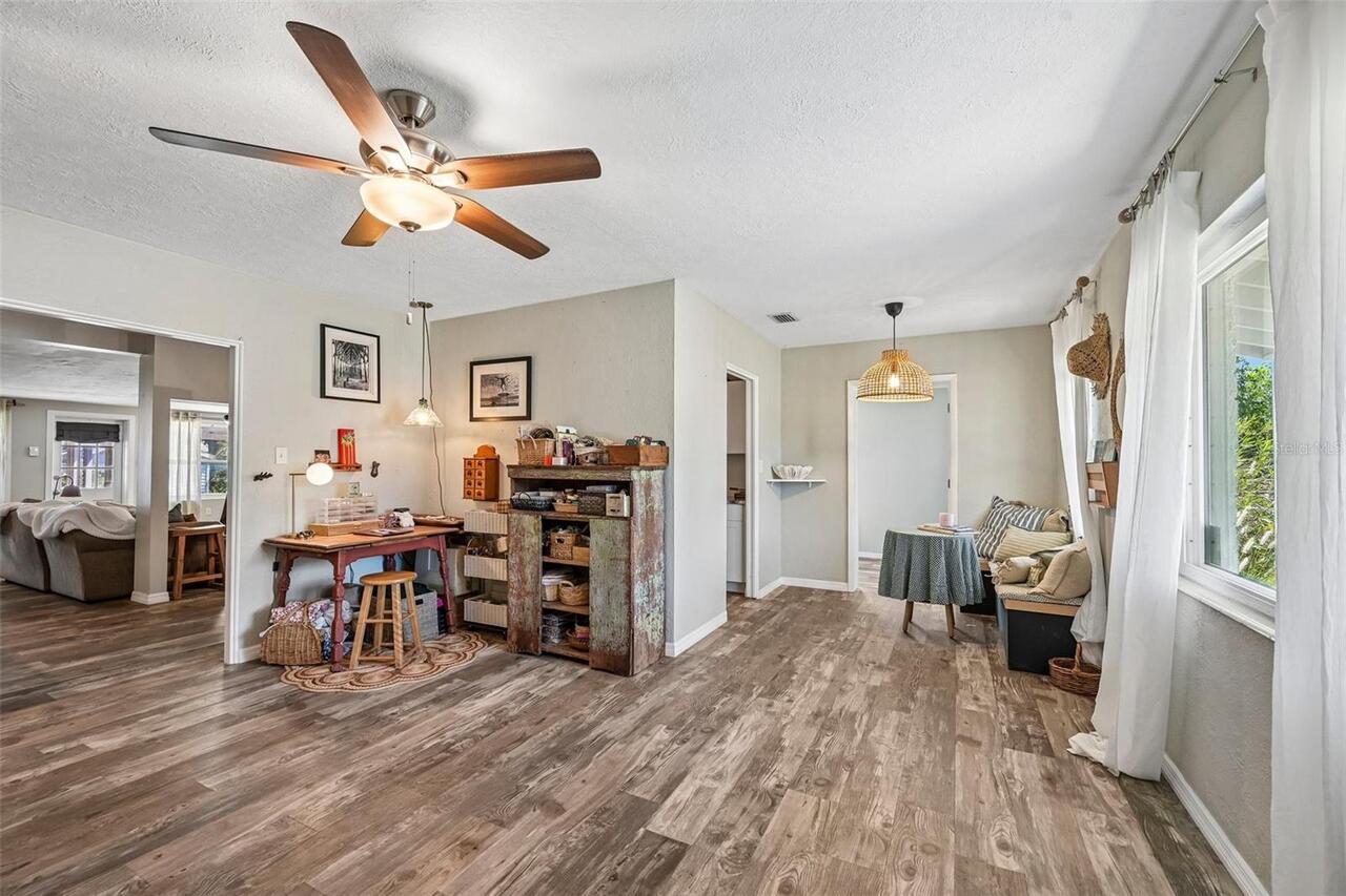 Listing Photo 9