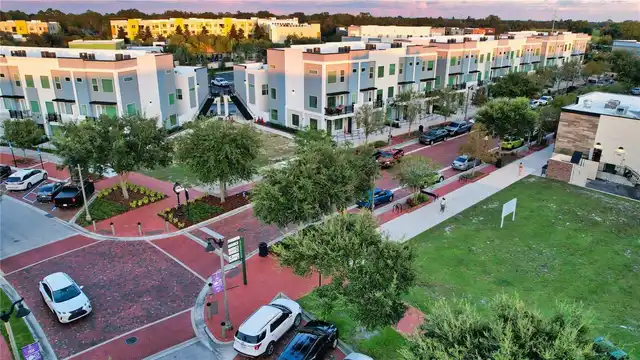 Listing Photo 10