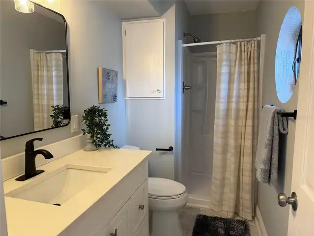 Listing Photo 8