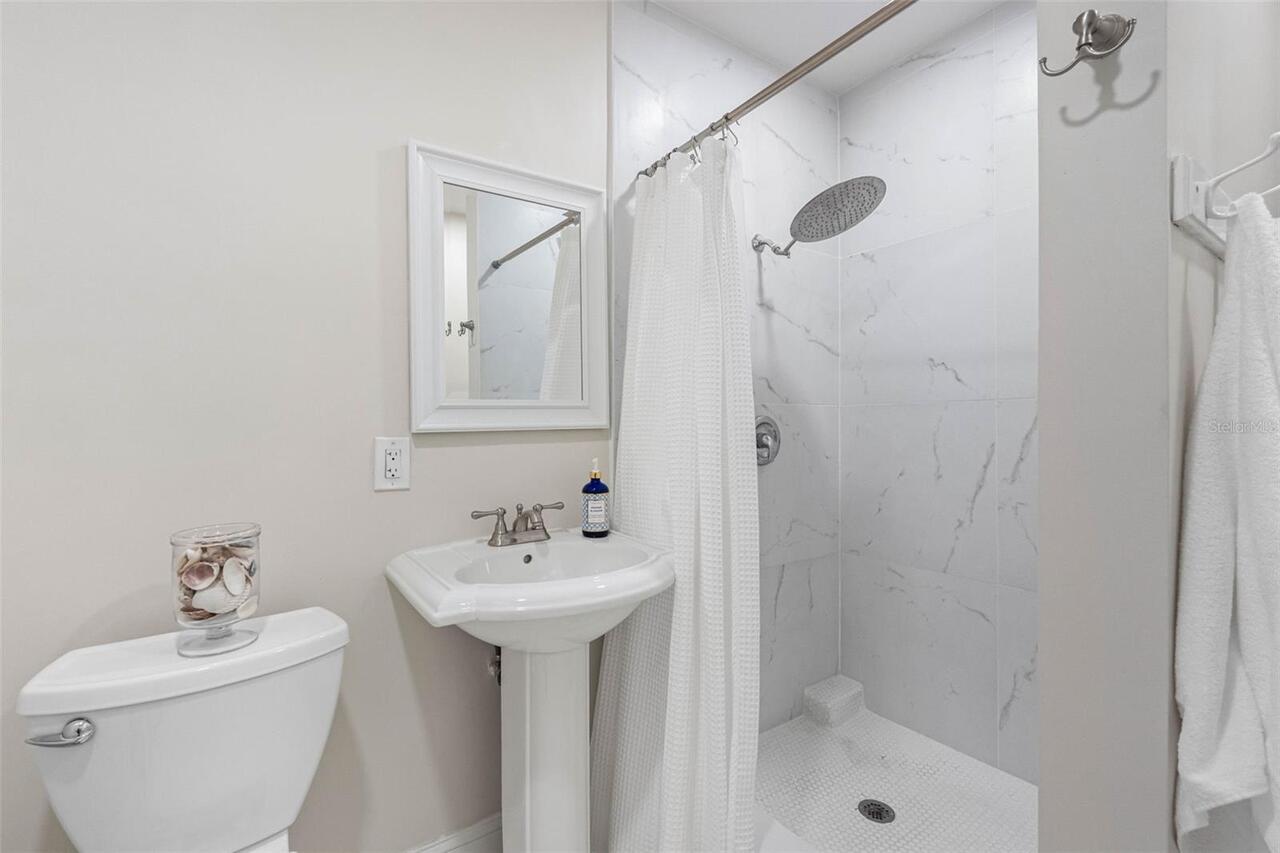 Listing Photo 33