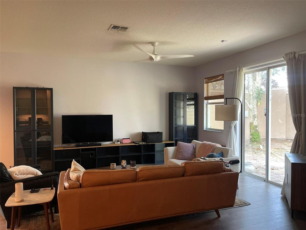 Listing Photo 9