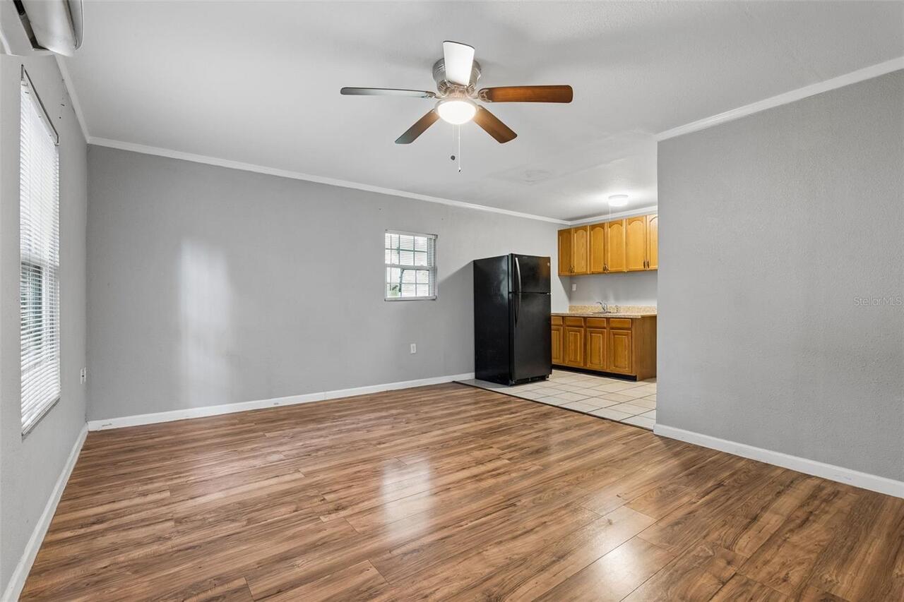 Listing Photo 8