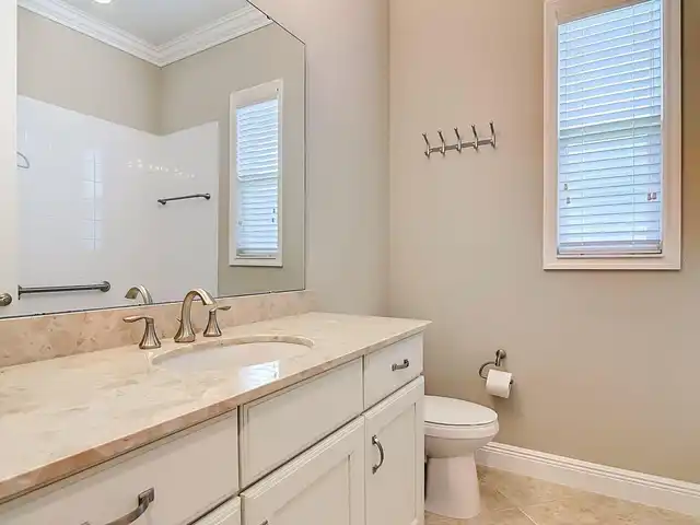 Listing Photo 25