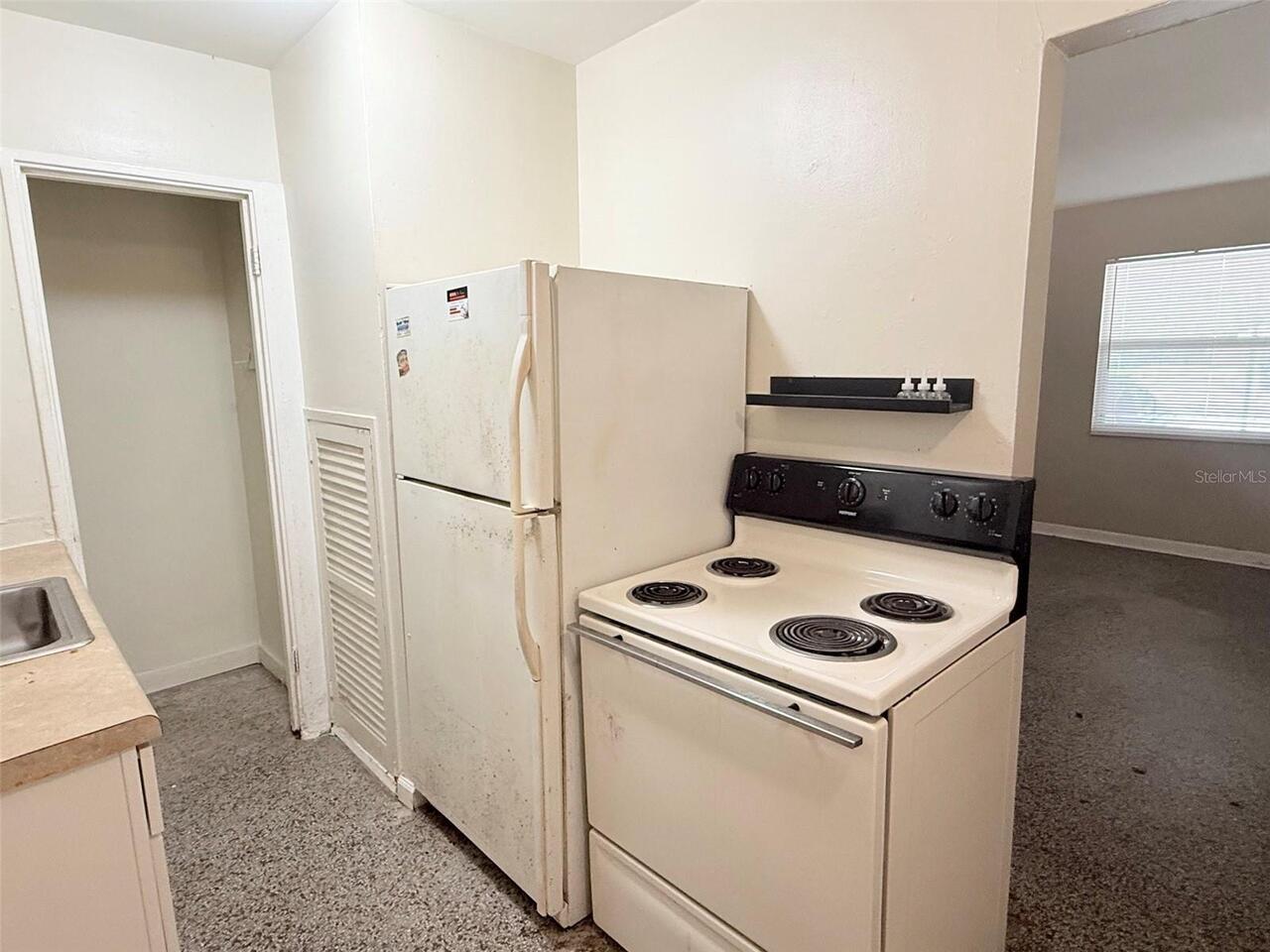 Listing Photo 8