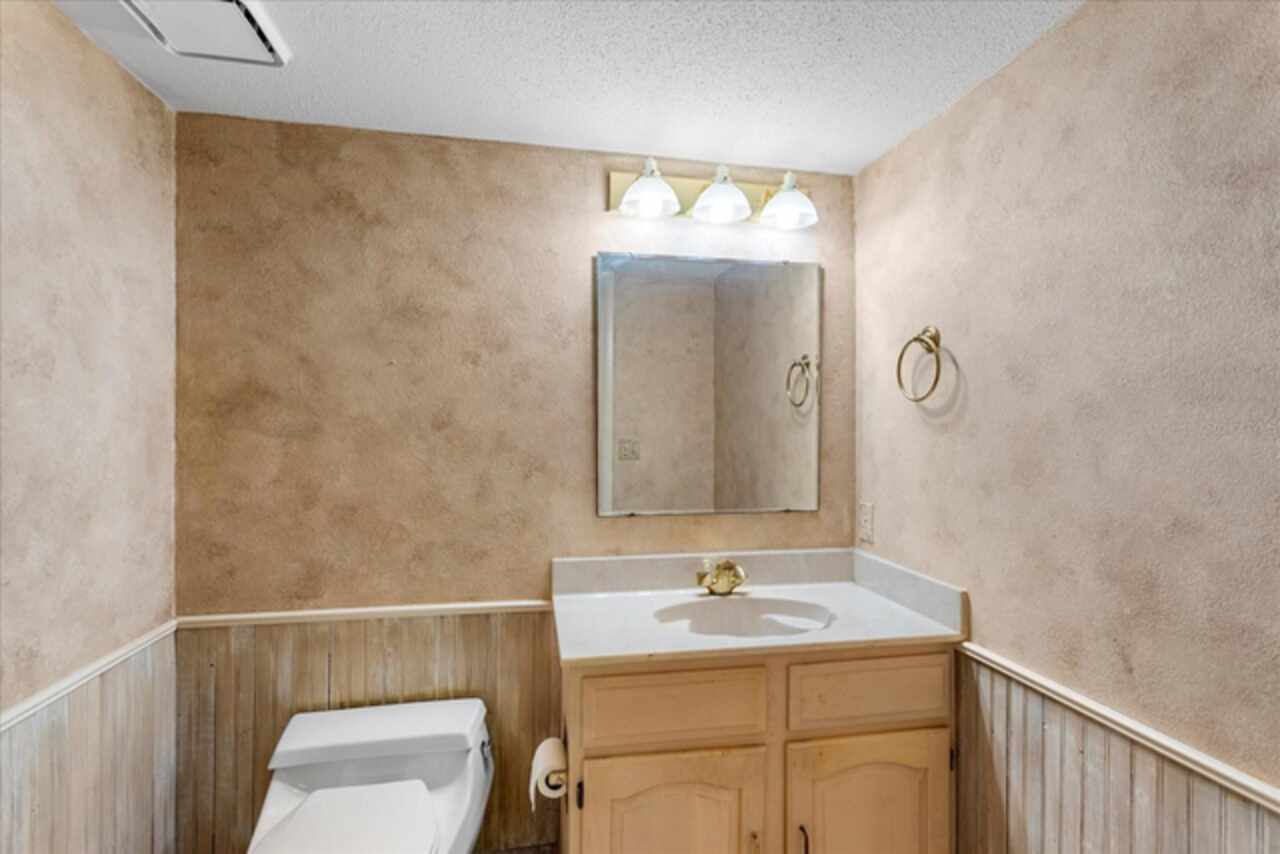 Listing Photo 33
