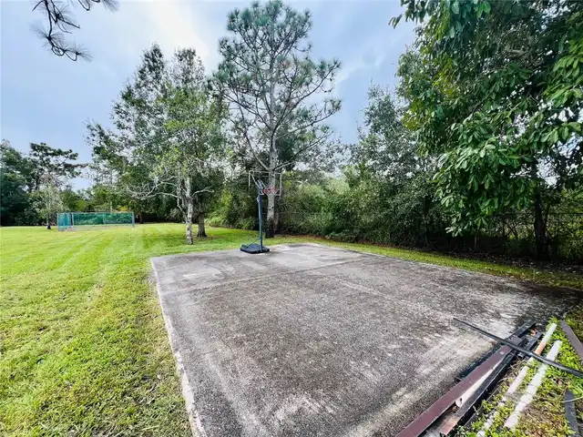 Listing Photo 17