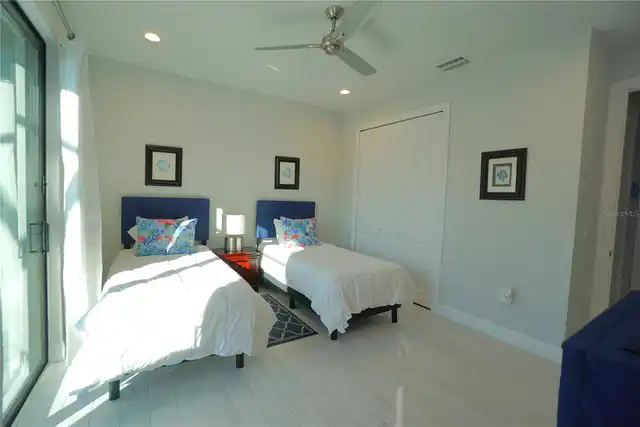 Listing Photo 33