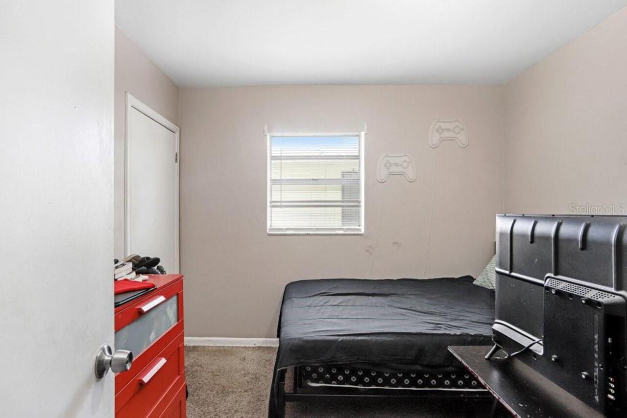 Listing Photo 11