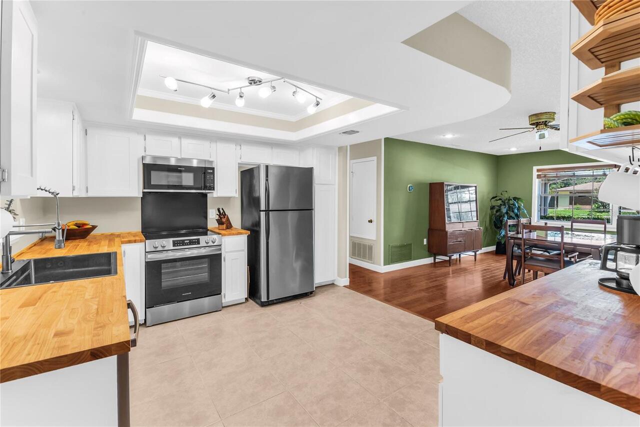 Listing Photo 15