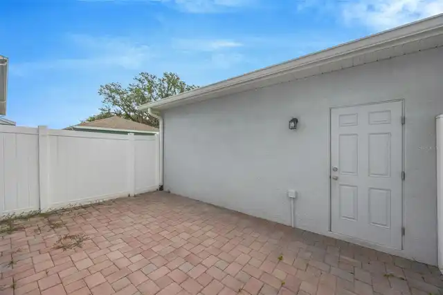 Listing Photo 32