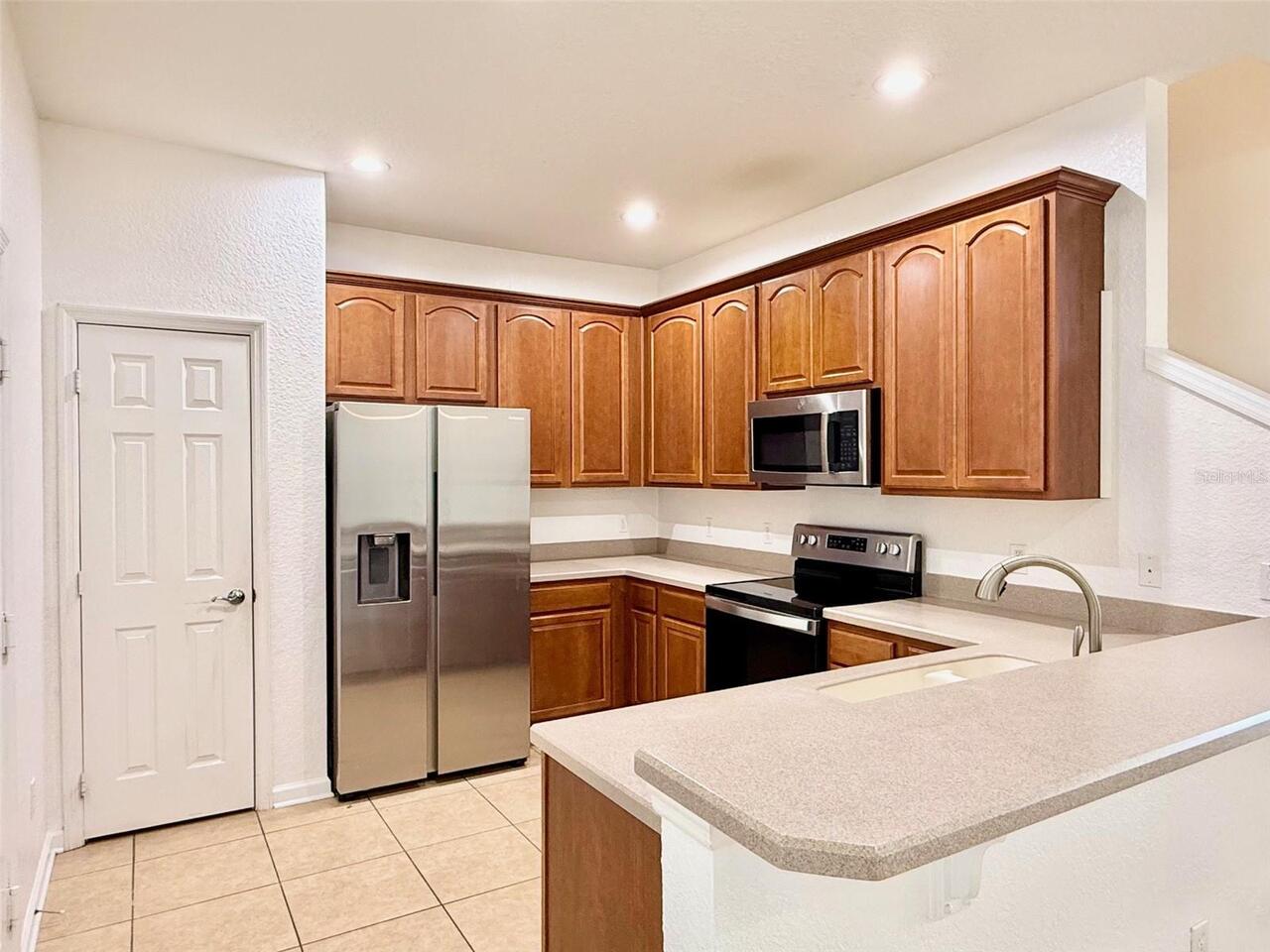 Listing Photo 8