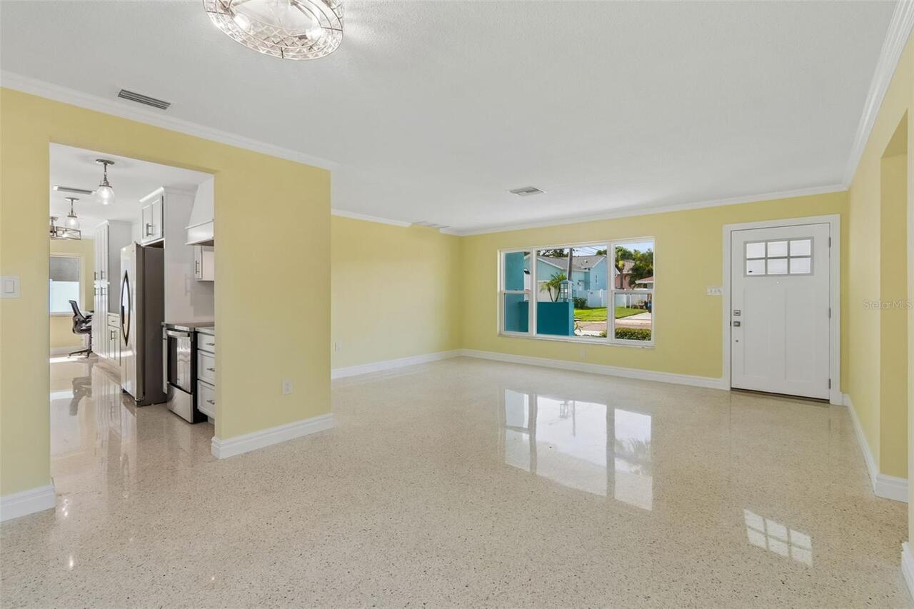 Listing Photo 7
