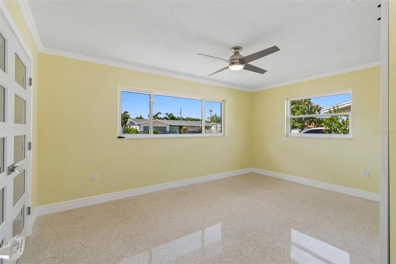 Listing Photo 16