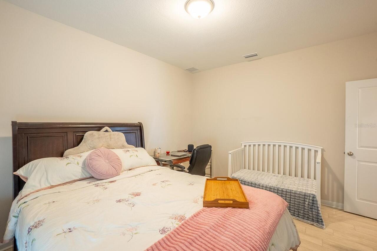 Listing Photo 16