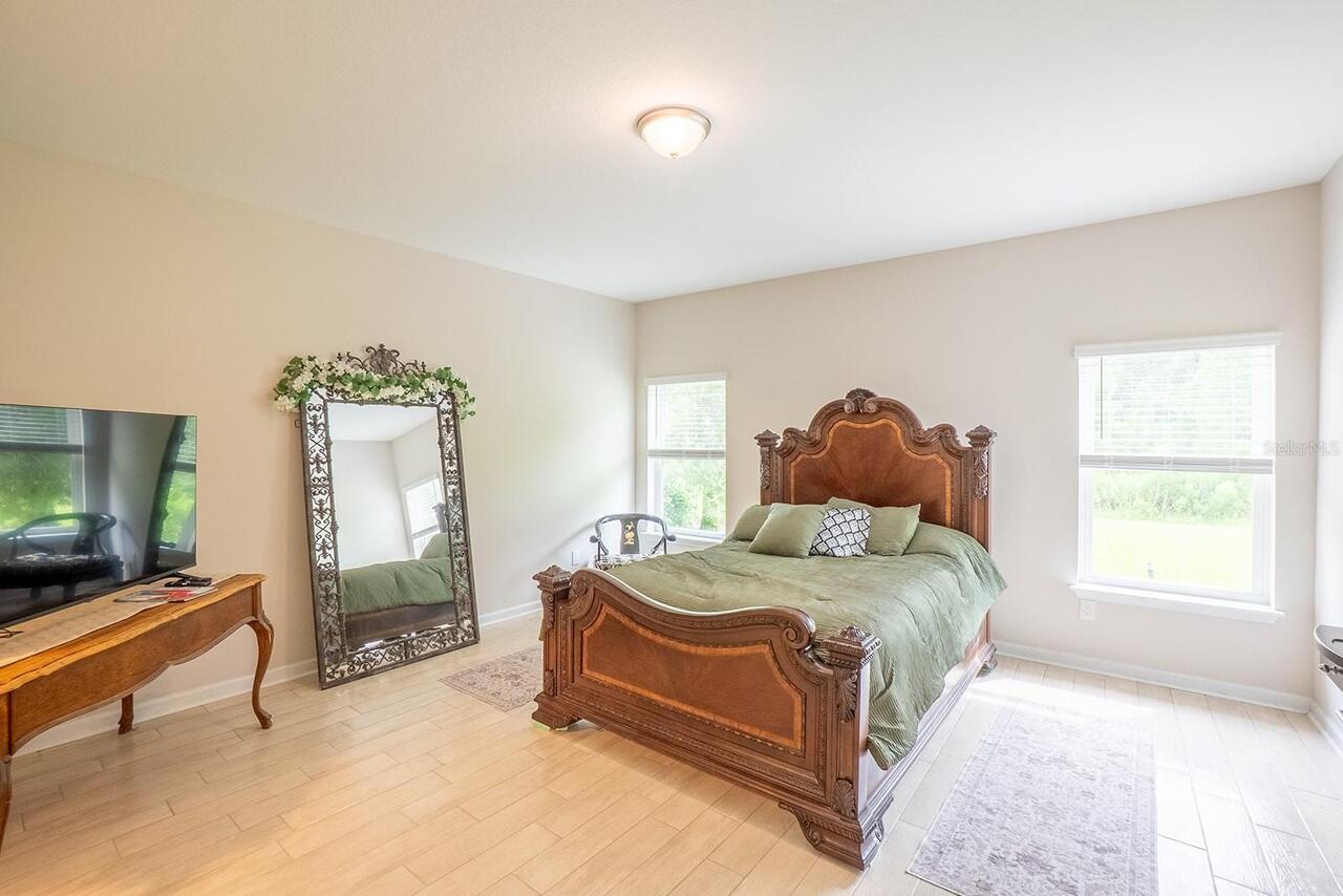 Listing Photo 23