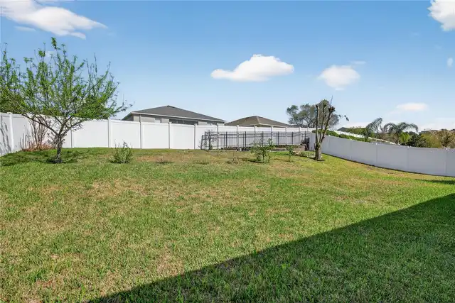 Listing Photo 19